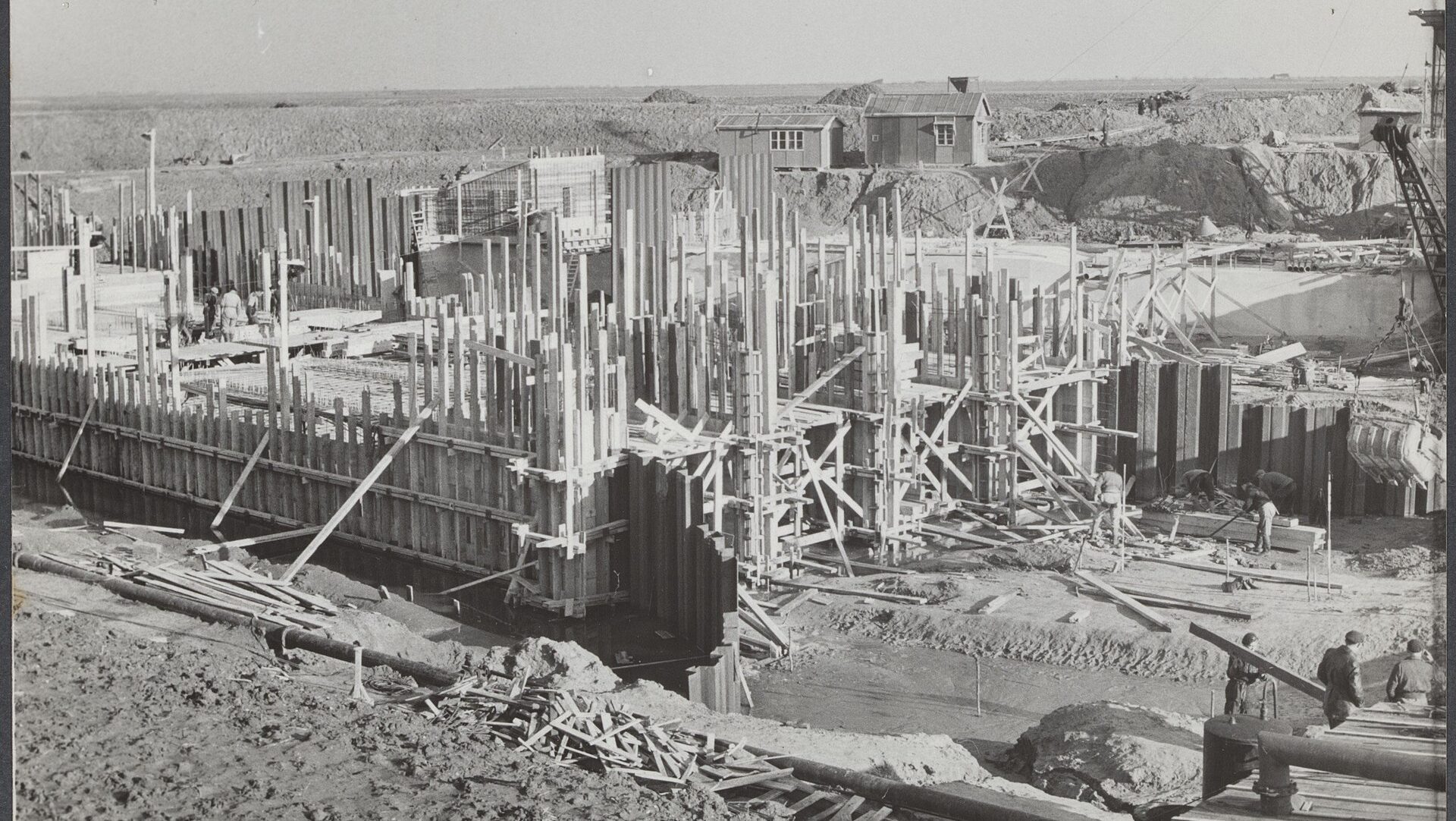 1920px-Begin_werkzaamheden_voor_de_drooglegging_van_de_braakman,_Bestanddeelnr_073-0837